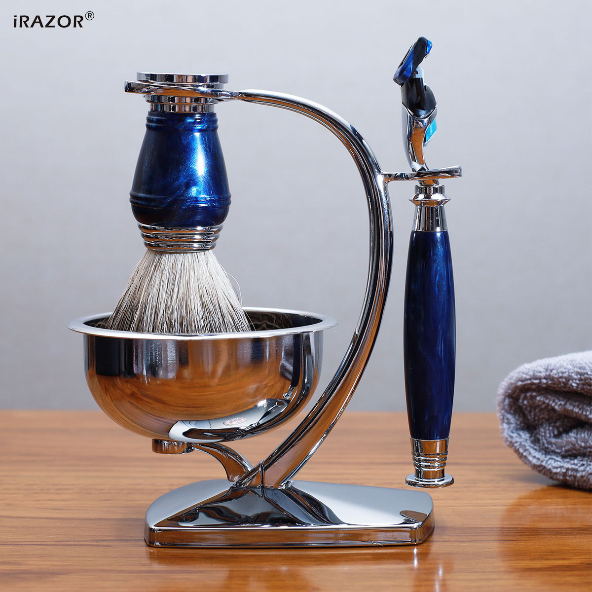 iRAZOR Royal Blue - Kit da Bar - Mens Grooming Kit Luxury recensione e prezzo